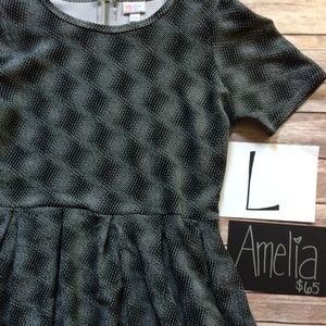NWT LuLaRoe Amelia Dress - black and white!